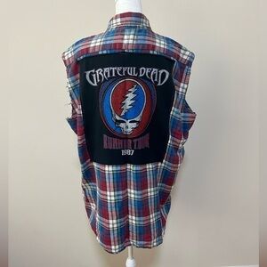 - Sojara Greatful Dead Sleeveless Button Down Flannel. XL.